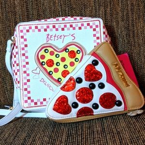 Betsey Johnson, pizza box nwt pizza euc set